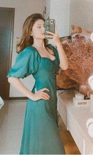 Vior scarlet dress in emerald green