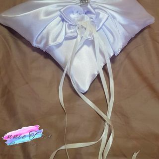 (Category: ) located in . Submitted by buy_something_nice (Listing ID 1093766420, Image 1). Description: .
