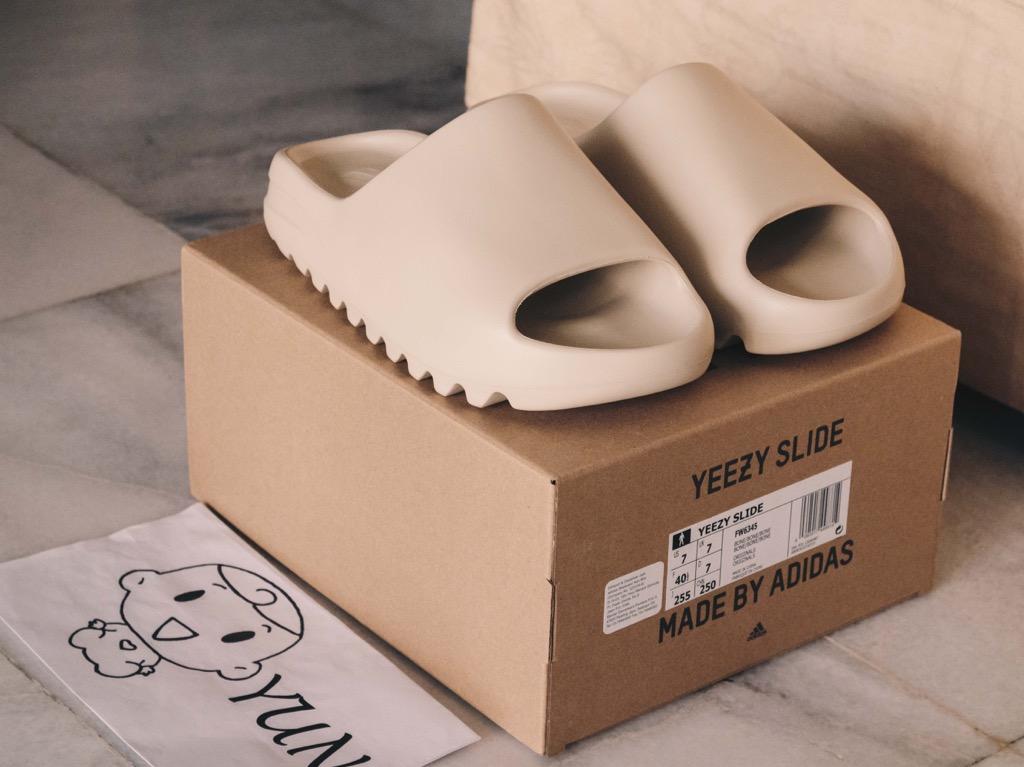 Yeezy slide sales bone fw6345