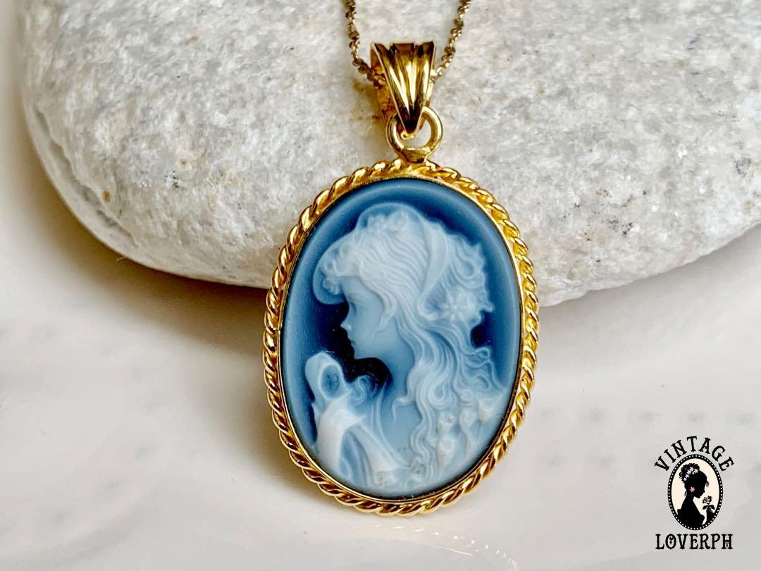 Blue shop cameo necklace