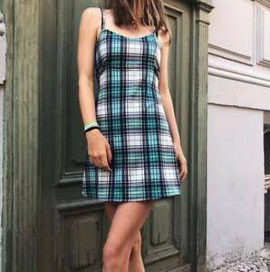 Brandy Melville Green Black Plaid Gingham Colleen Mini Sleeveless Dress Women S Fashion Dresses Sets Dresses On Carousell