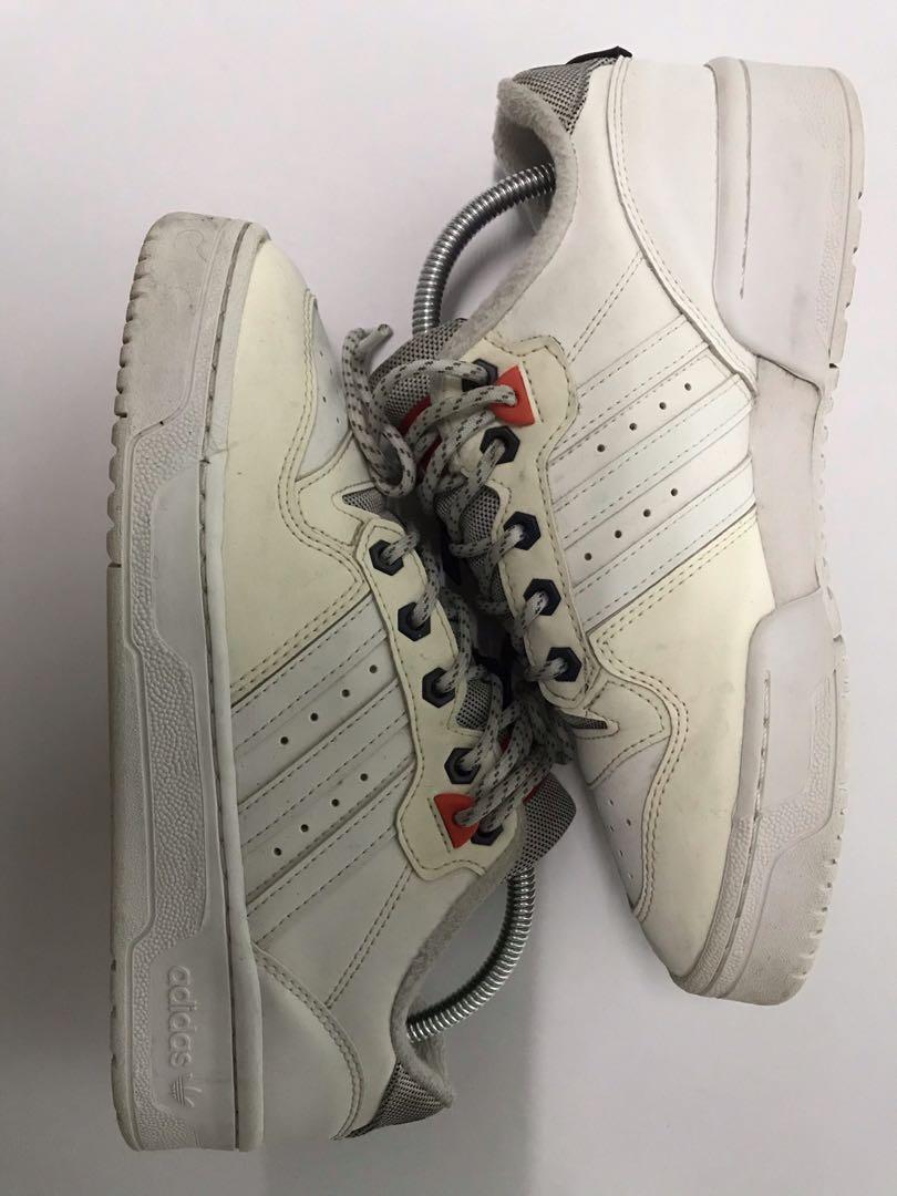 adidas aditech beige