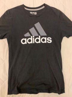Adidas t shirt 短袖 運動