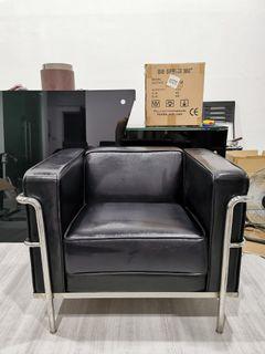 Atas Chair