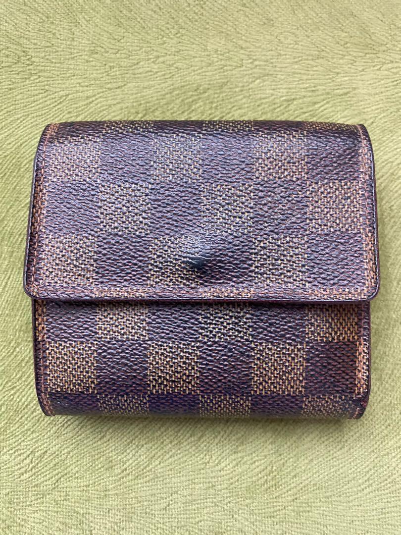 Authentic LV Damier Short wallet (Category: Luxury Bags & Wallets) located in Paranaque City. Submitted by french21closet (Listing ID 1094073130, Image 2). Description: Authentic LV Damier Short Wallet Good Condition “Please expect sign of usage and manage your expectations” For serious takers only PM me if interested: SMS 09174506853 .
