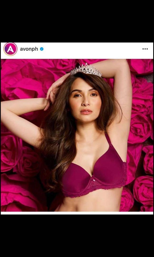 Avon bra (Category: Undergarments & Loungewear) located in Dagupan City. Submitted by ziamarahbb (Listing ID 1094004130, Image 1). Description: Brandnew Avon Bra Avon underwire moulded Bra Sizes avail 34A (4pcs) 34B (4pcs) 36A (8pcs) Black 38c (3pcs) Brochure price p699 🚫Sale p399 Owner discounted price! 😉.