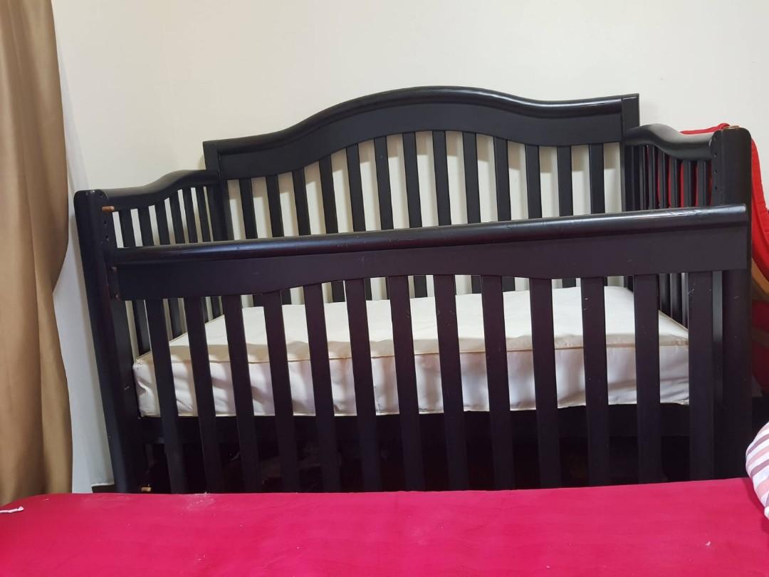 Sorelle vicki shop crib