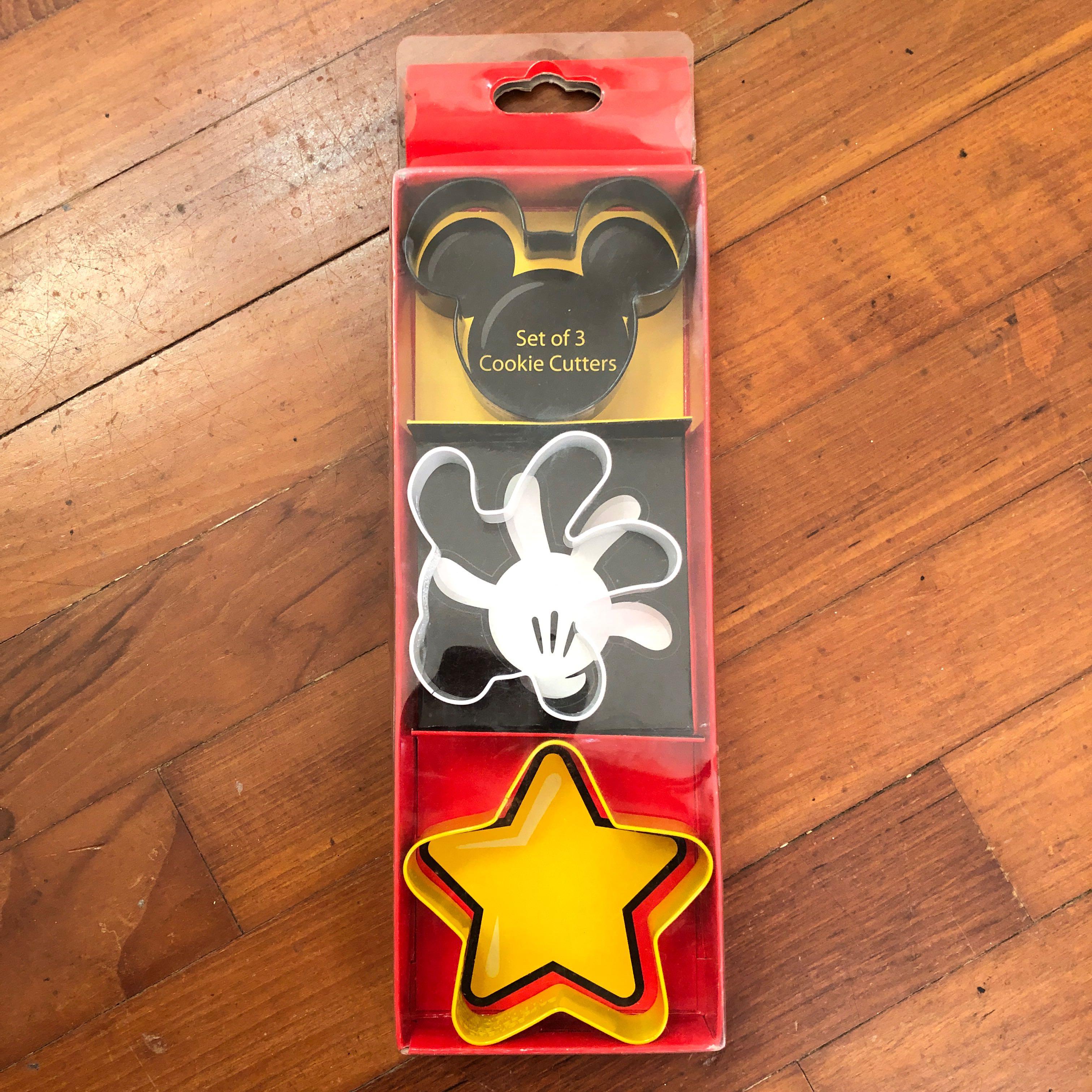 Brand new Disneyland cookie cutter, TV & Home Appliances, Kitchen