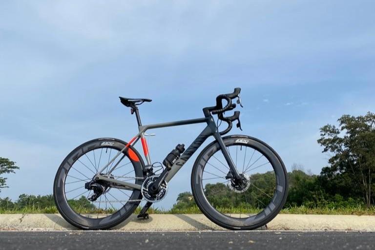Canyon Ultimate CF SLX Limited Edition Tino Pohlman Artist Edition