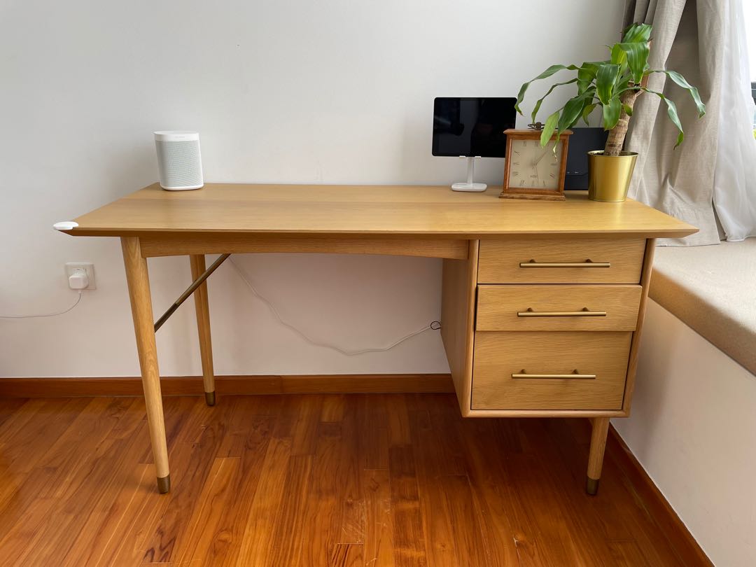 Castlery cheap study table