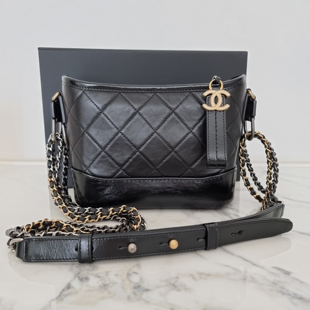 Chanel Small Gabrielle Hobo Bag Black Leather ref.144311