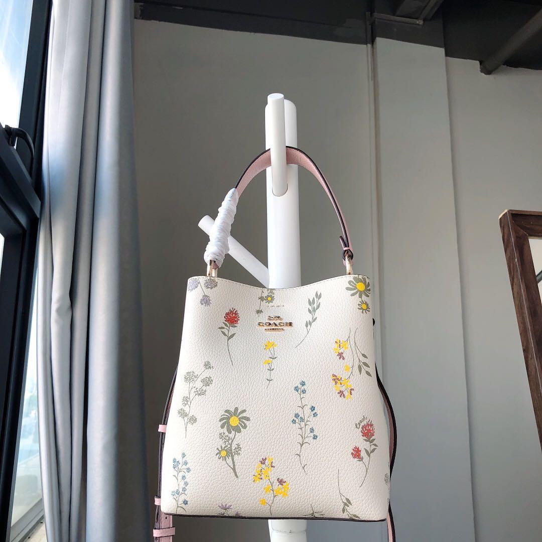 New Coach Original Crossbody Mini Rowan Dandelion Flower Boston Purse White  Coated Canvas Satchel Top Handle Crossbody Sling Shoulder Bag For Women  Come With Complete Set Suitable for Gift, Luxury, Bags &