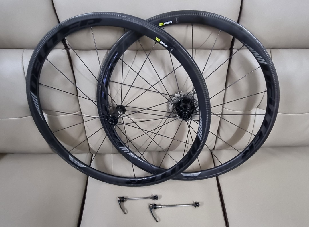 Deuter F3 35mm Carbon Wheelset, Sports Equipment, Bicycles & Parts