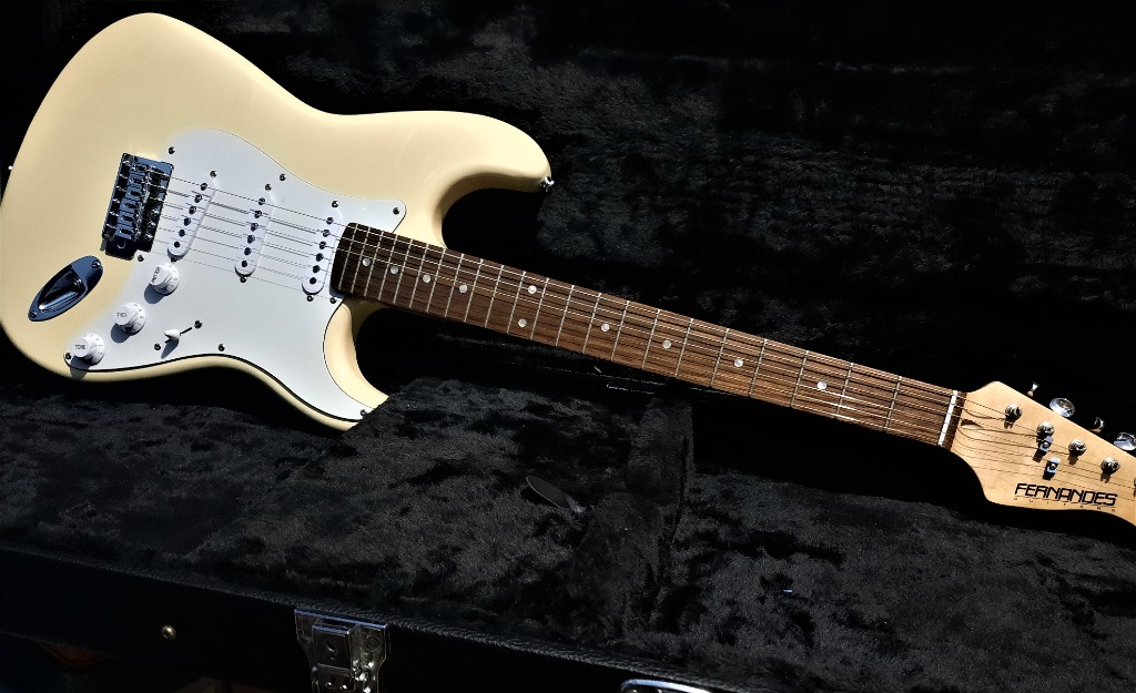 Fernandes 90 s Made in Japan Stratocaster in Cream Finish PHP