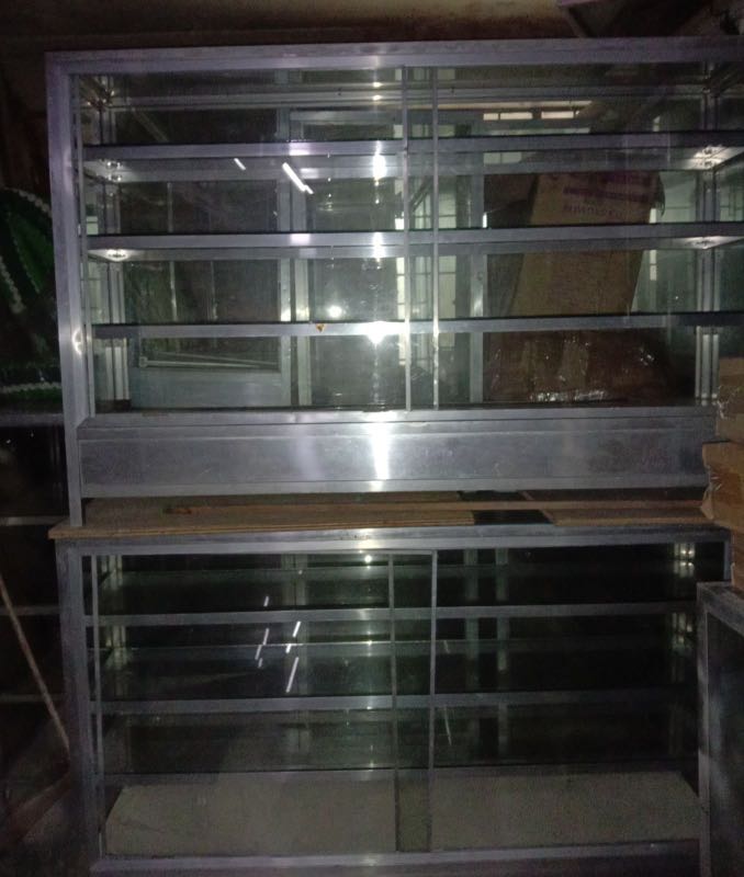 Glass Display / Stante, Furniture & Home Living, Office