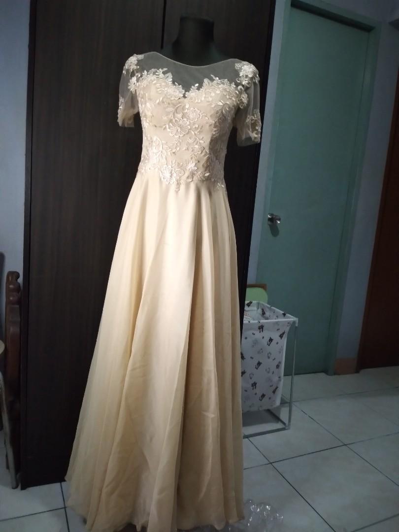 Gown for principal sponsor