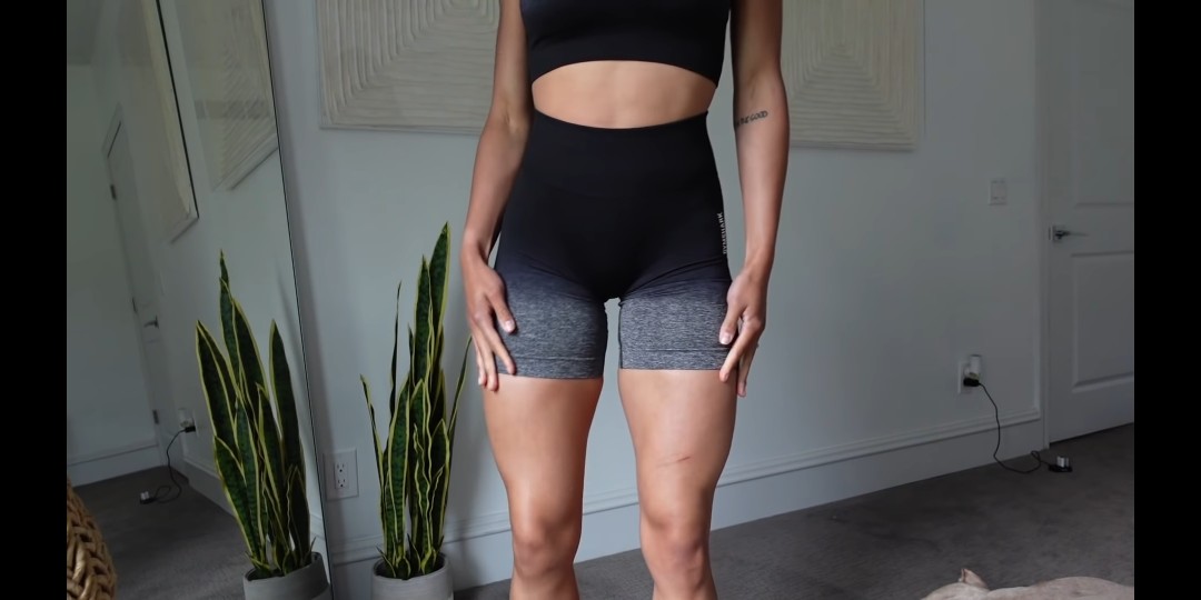 Gymshark ombre seamless shorts black and grey, Women's Fashion, Bottoms,  Shorts on Carousell