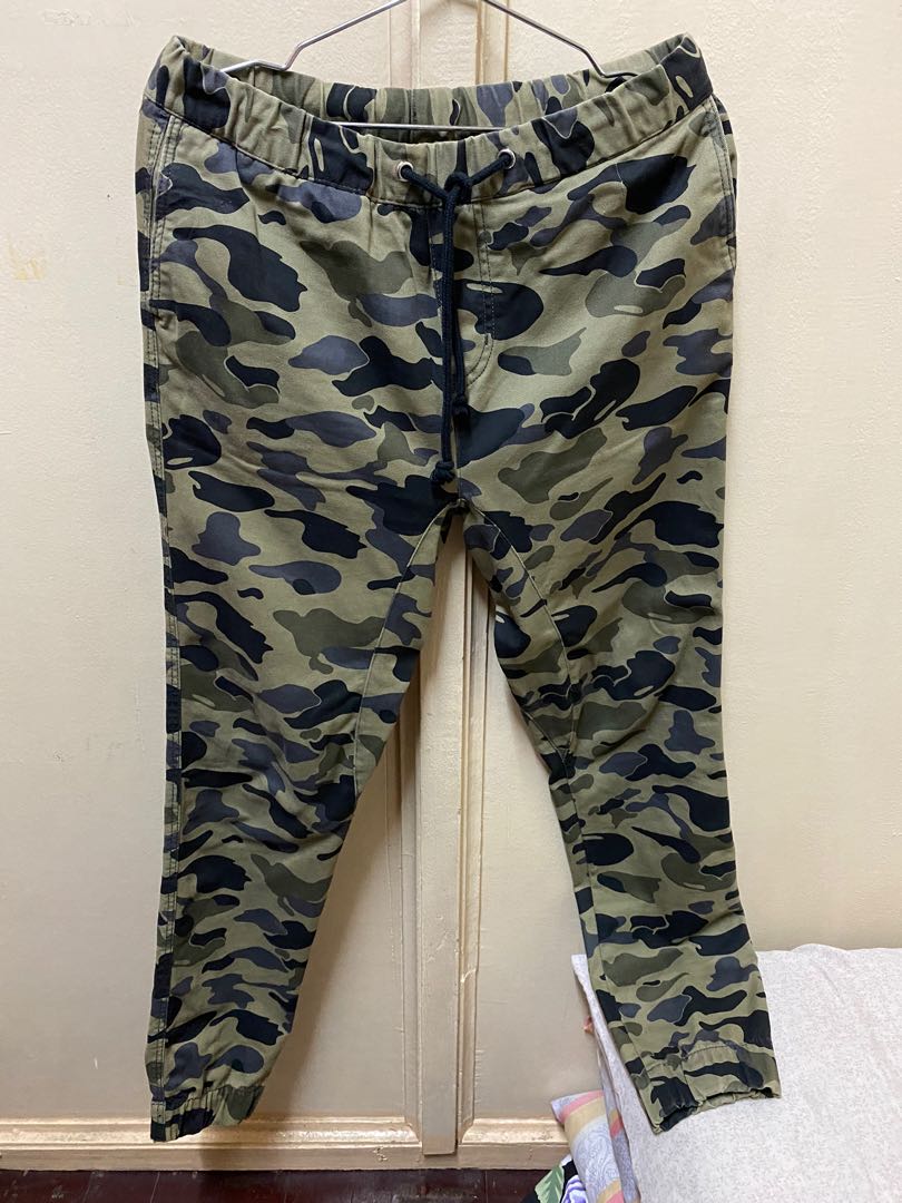 H&m camo joggers sales
