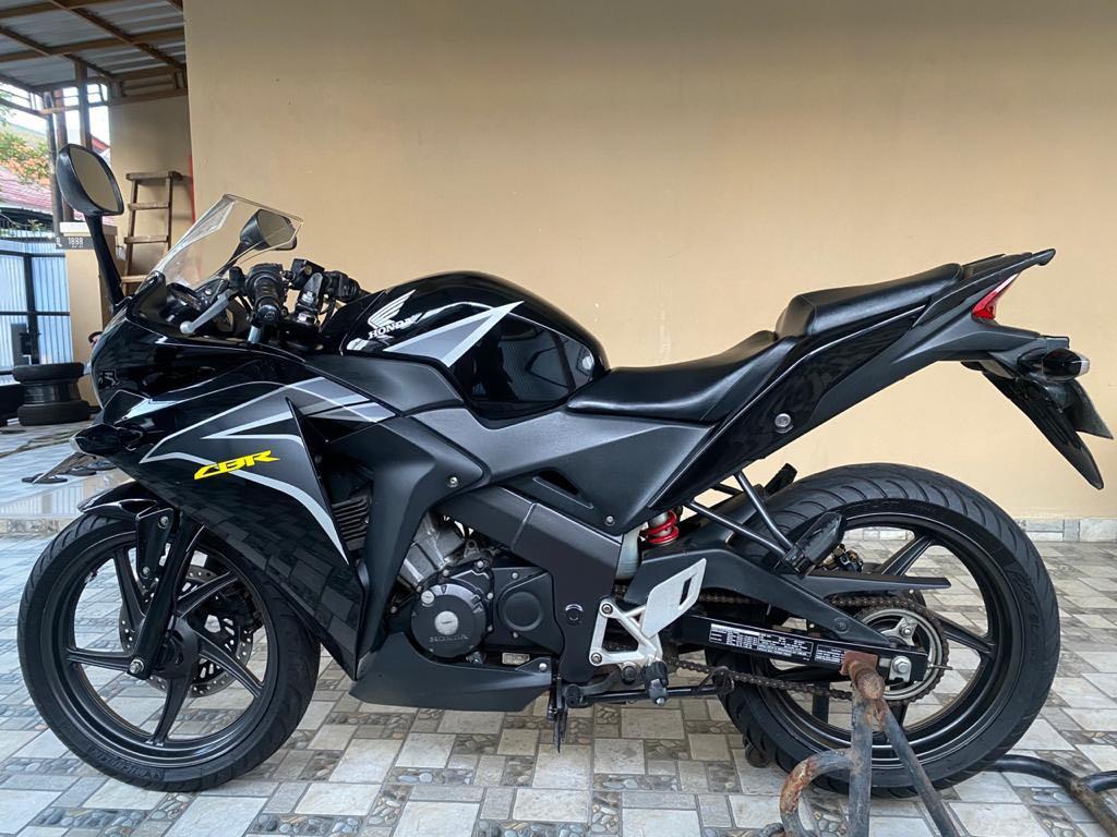 Cbr 150 deals 2012