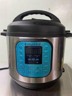 Instant Pot Duo multifunctional pressure cooker