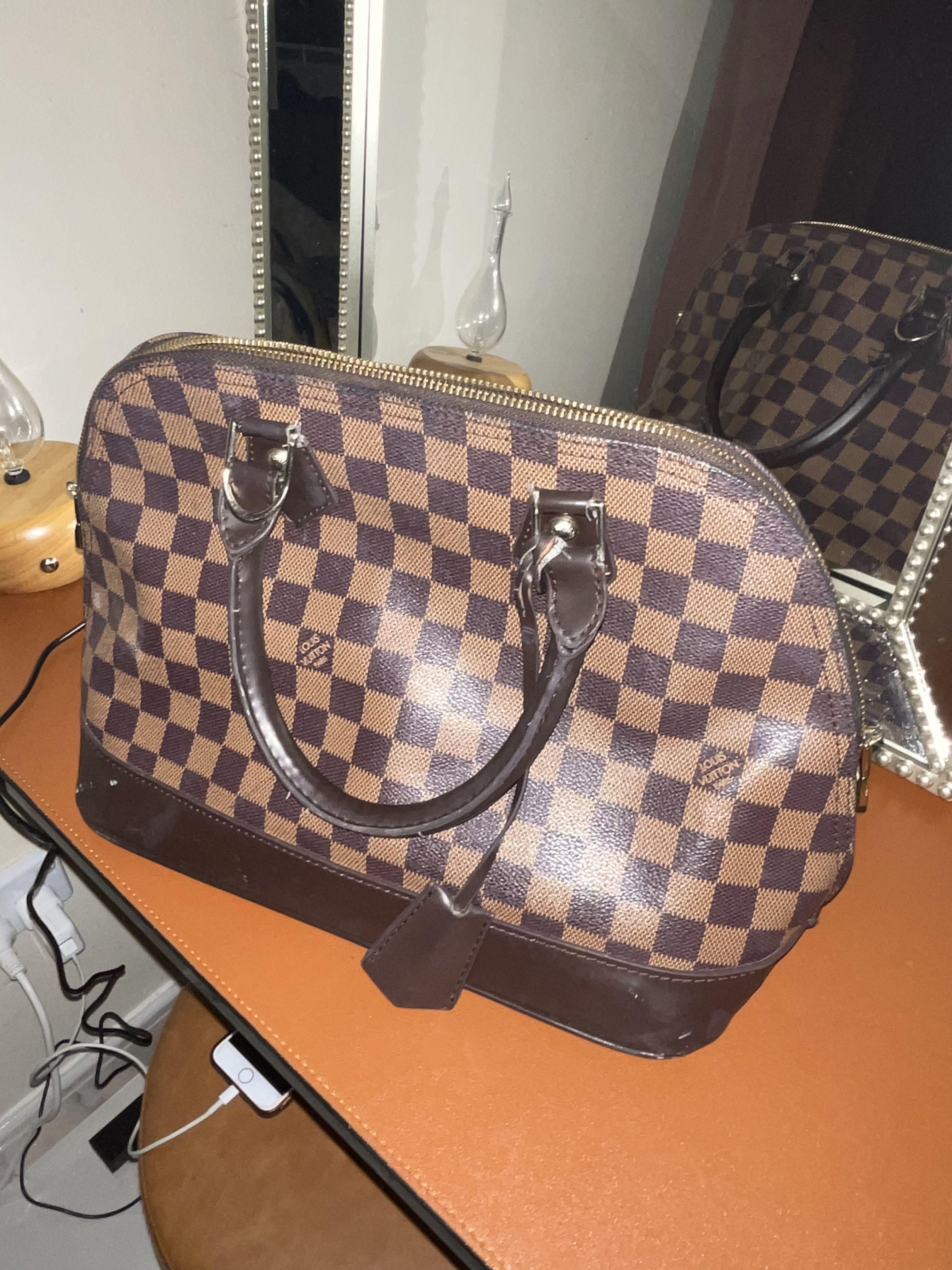 PRICE DROP- Louis Vuitton alma bag genuine leather, Women's