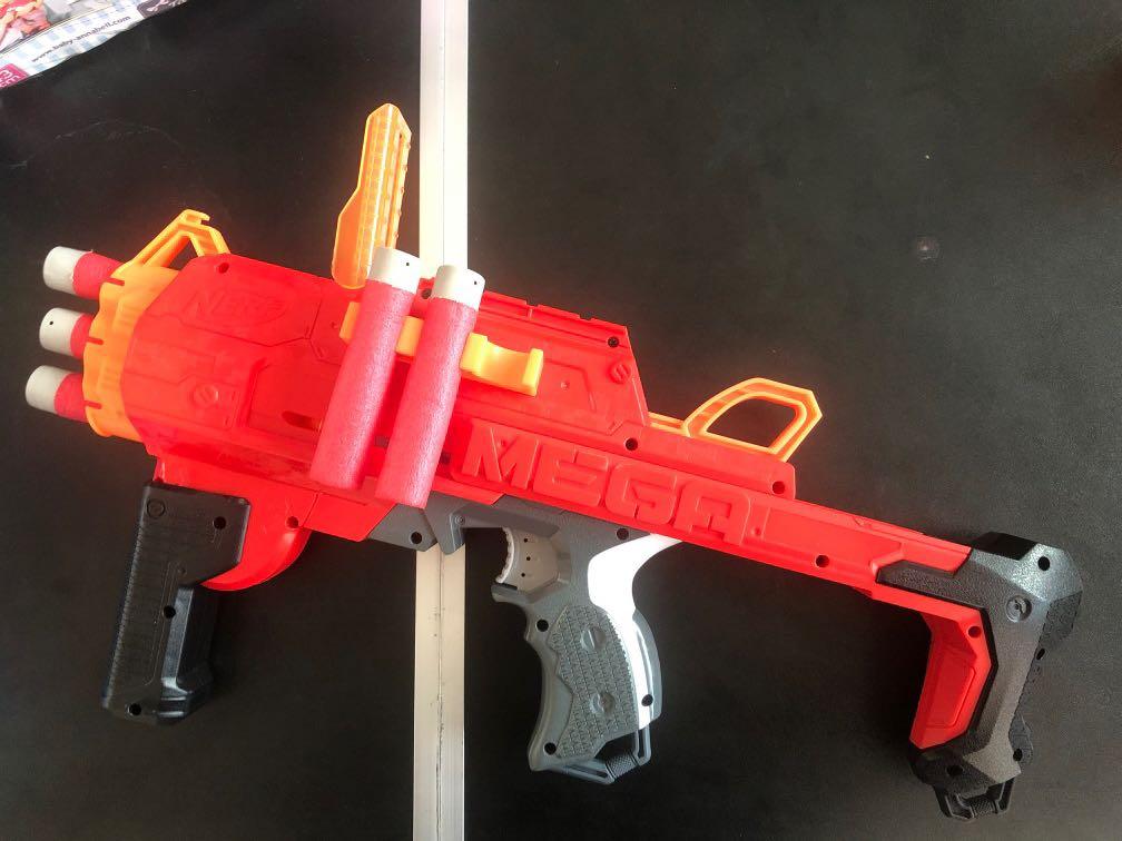 Hasbro Nerf Accustrike Mega Bulldog – Pistola 2 En 1 Con 3 Dardos Mega, Transformable, Ideal Para Fiestas Y Juegos Al Aire Libre (8+ Años)