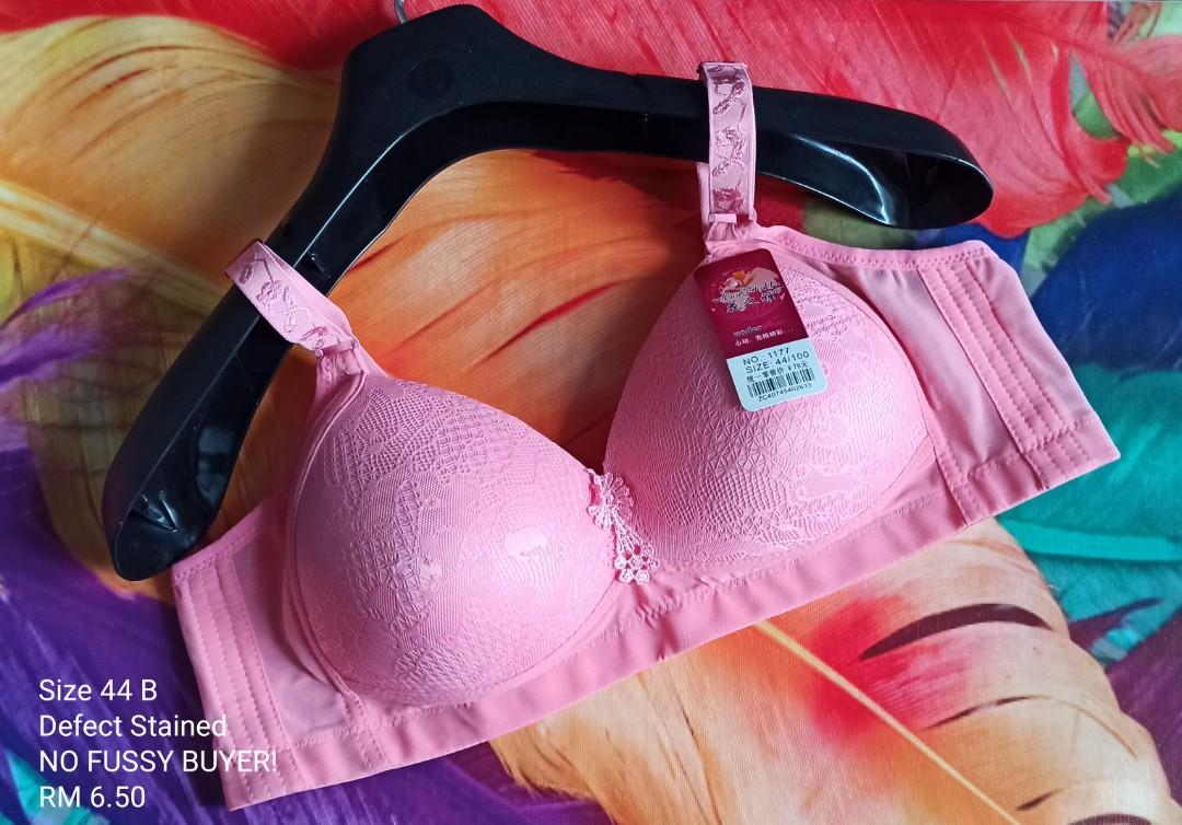 New Lace Bra 44B ( Defect REJECT FACTORY ), Women's Fashion, New  Undergarments & Loungewear on Carousell