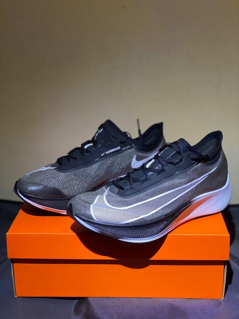 nike zoom fly white volt