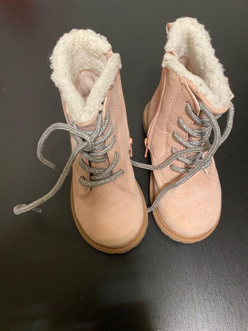 Oshkosh sherpa sales snow boots