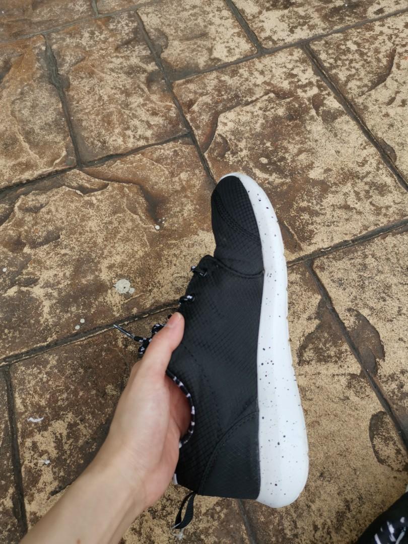 Workout sales shoes primark