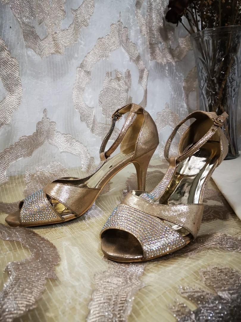 Rusty gold heels deals