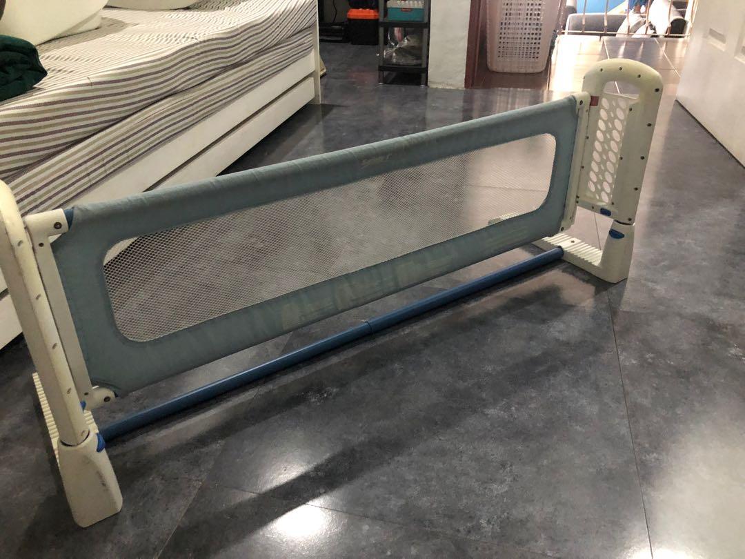 Safety 1st Bed rail, Babies & Kids, Baby Nursery & Kids Furniture