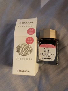（分類：）位於 。 由 alfortchoco 提交（商品編號 1093988061，圖片 1）。簡介： 。