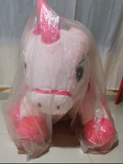 (Category: ) located in . Submitted by awcbags (Listing ID 1094075568, Image 1). Description: .