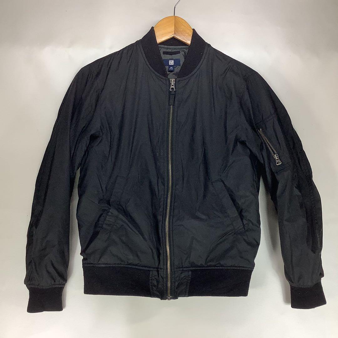 Uniqlo Bomber Jacket Men S Fashion Clothes Outerwear On Carousell