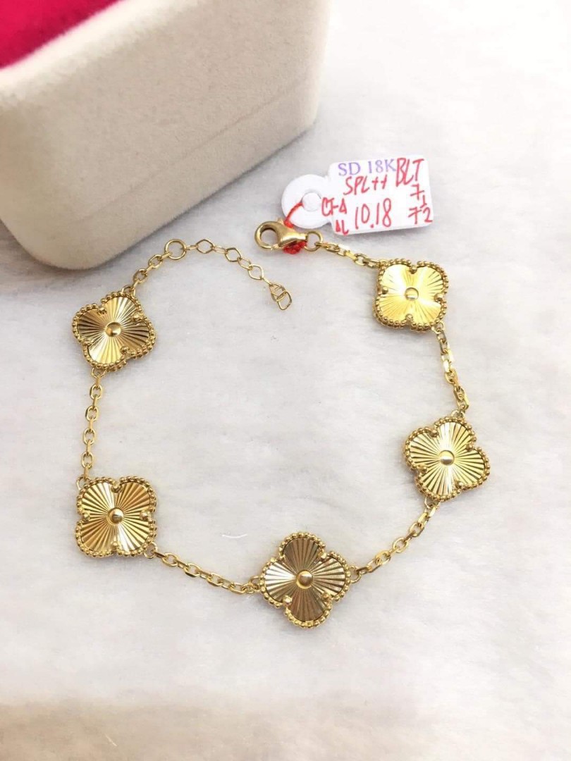 Vca outlet bracelet gold