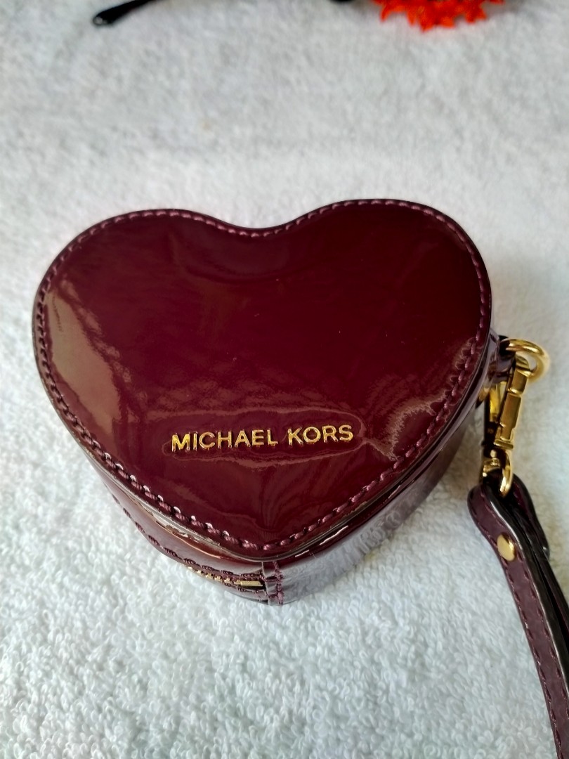 Michael kors heart coin purse hotsell