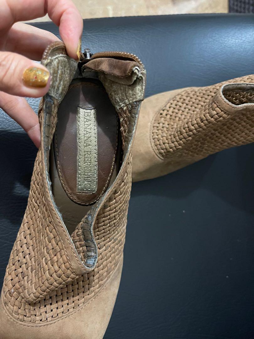 Banana Republic Casual heels (Category: Heels) located in Cagayan de Oro. Submitted by vievsky (Listing ID 1094154667, Image 2). Description: Pre loved shoes In very good condition Casual heels Brand: Banana Republic.