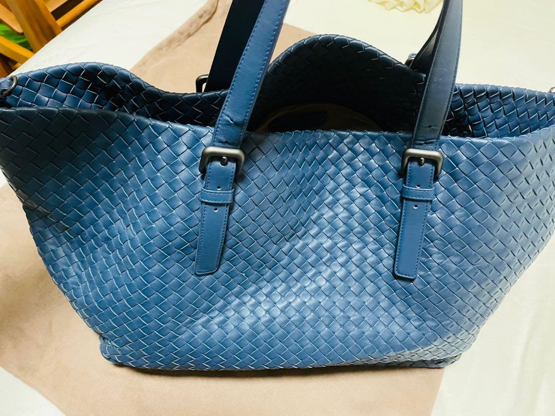 BOTTEGA VENETA Intrecciato Woven Nappa Leather Large Cesta Tote Bag