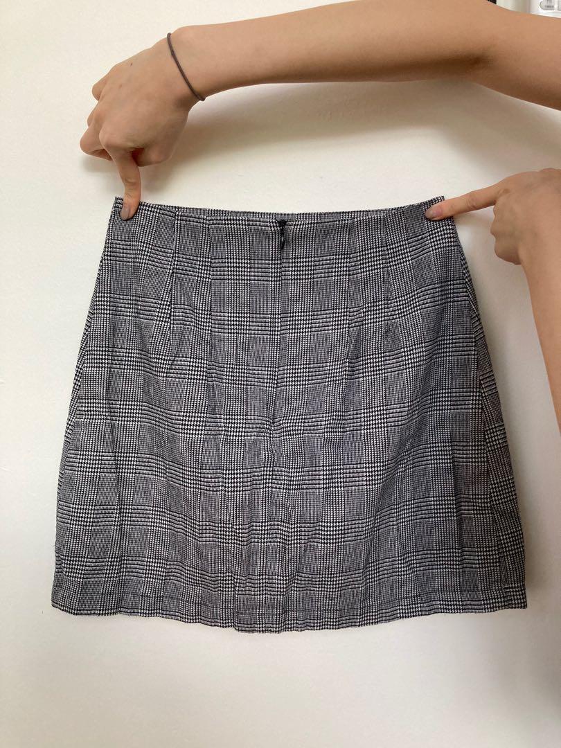 Brandy Melville Plaid Skirt Grey