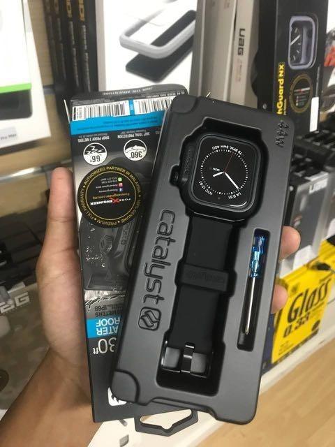 Catalyst Waterproof Case for Apple Watch Series SE 6 5 4