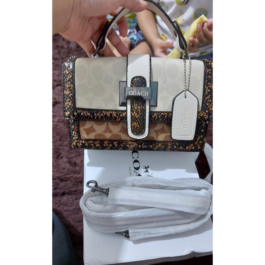 Coach bag lengkap like new, Fesyen Wanita, Tas & Dompet di Carousell
