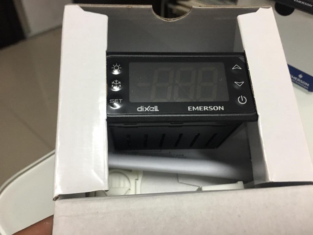 EMERSON DIXELL Temperature Controller, Commercial & Industrial