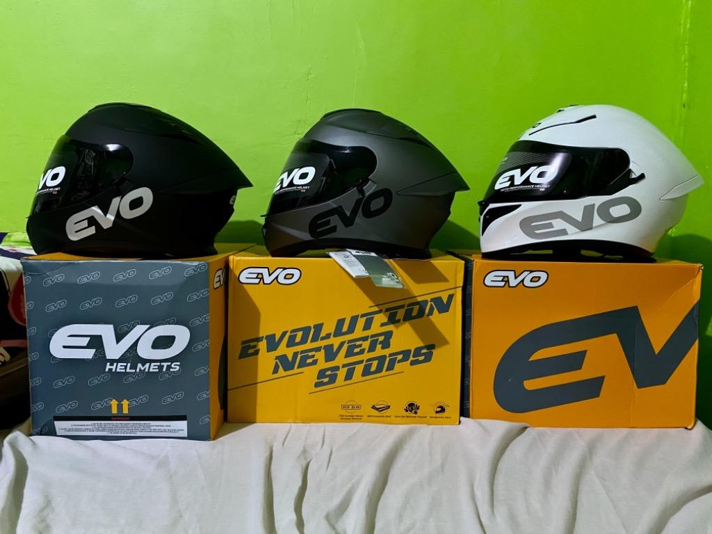 EVO GSX 3000 V2 Pearl White Full Face Dual Visor Helmet