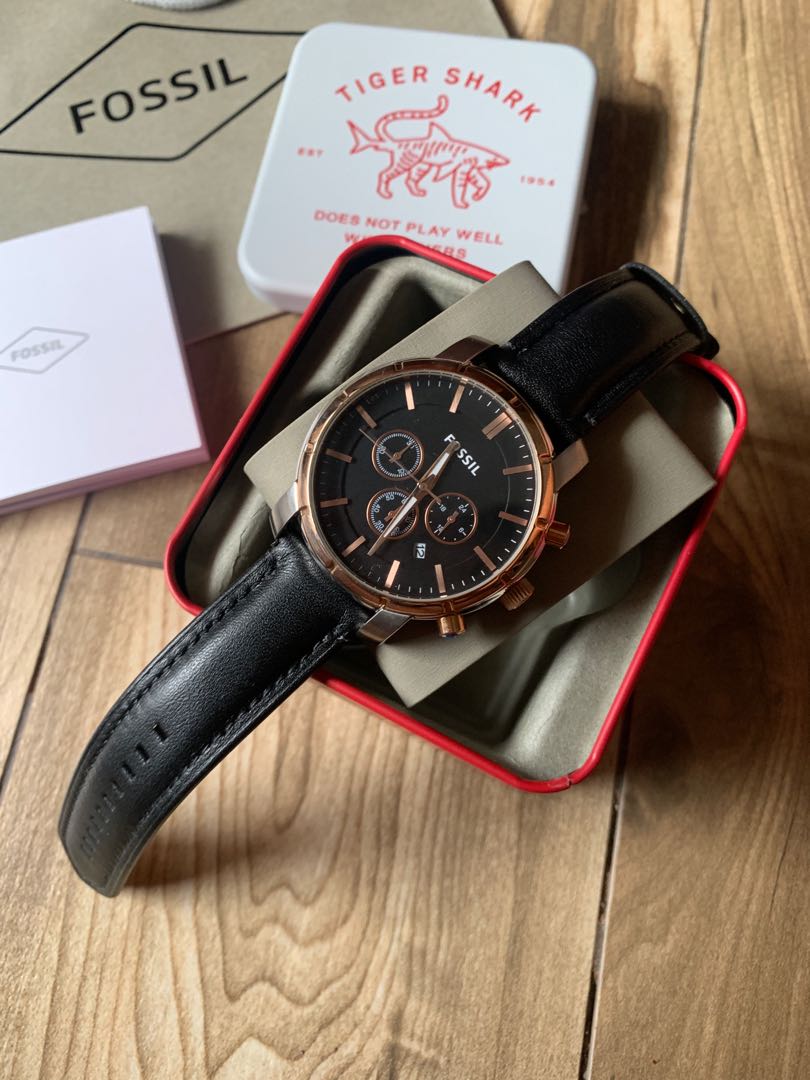 Fossil tiger shark watch price outlet