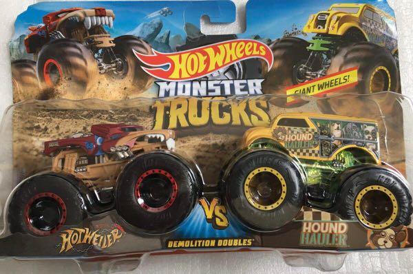 Hot Wheels Monster Trucks 1:64 Demolition Doubles 2-Pk - Hotweiler Vs Hound  Hauler