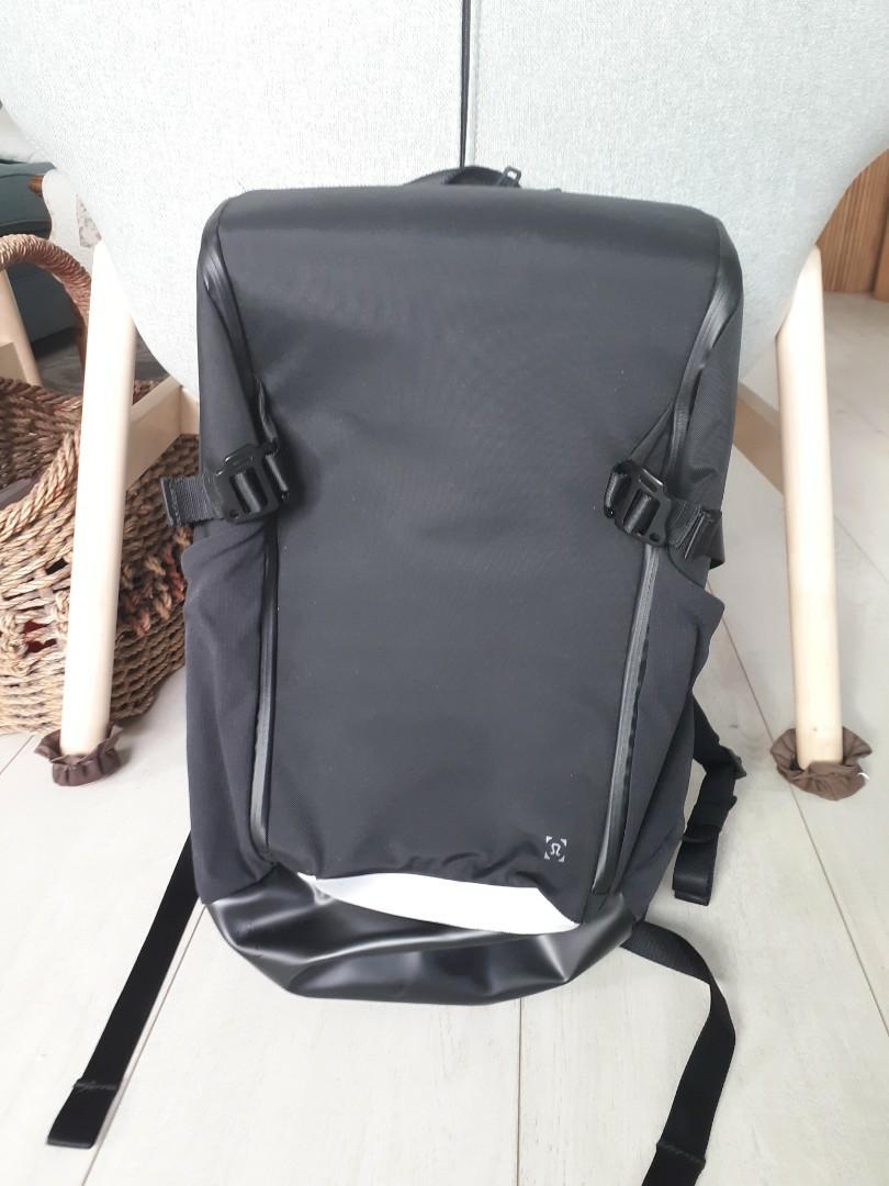 Lululemon more 2025 miles backpack