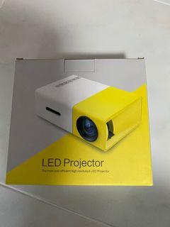 Mini LED Projector (YG300) 1920*1080 HD