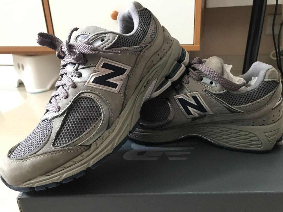 New Balance ML2002RA, 男裝, 運動服裝- Carousell