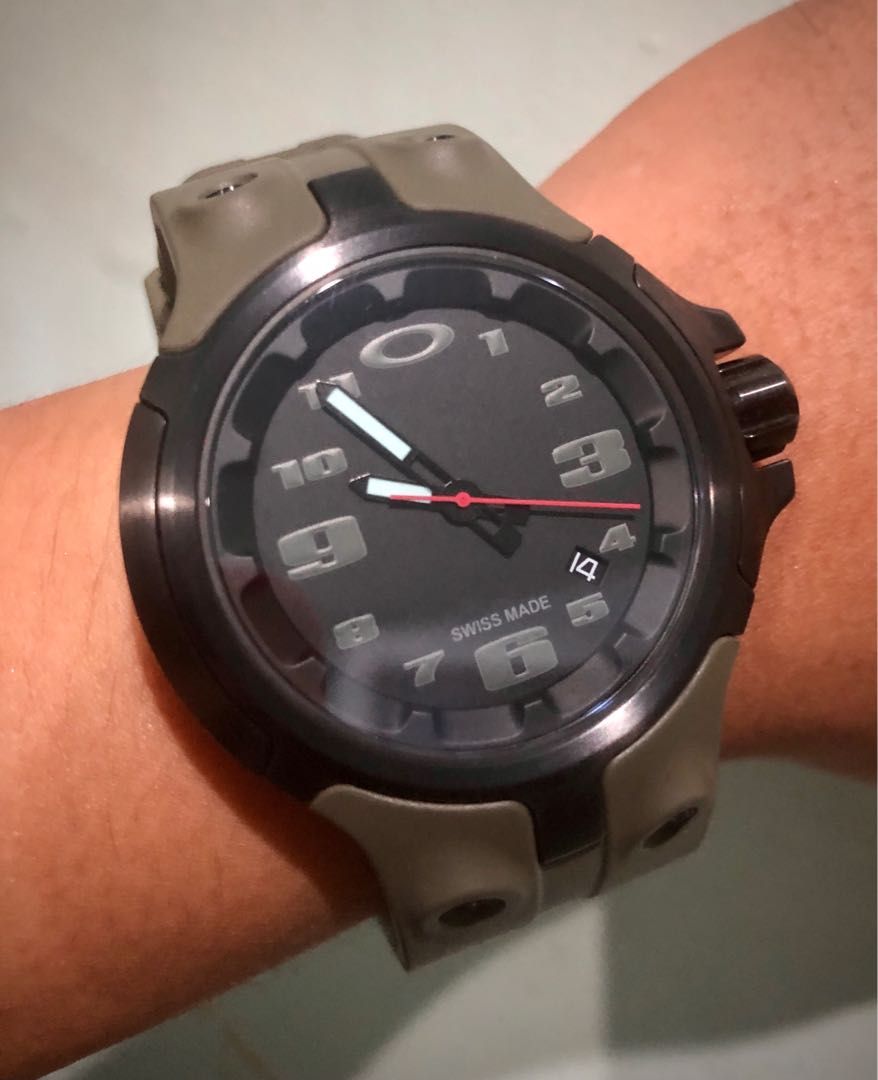 Oakley Bottle cap watch RARE Stealth green black
